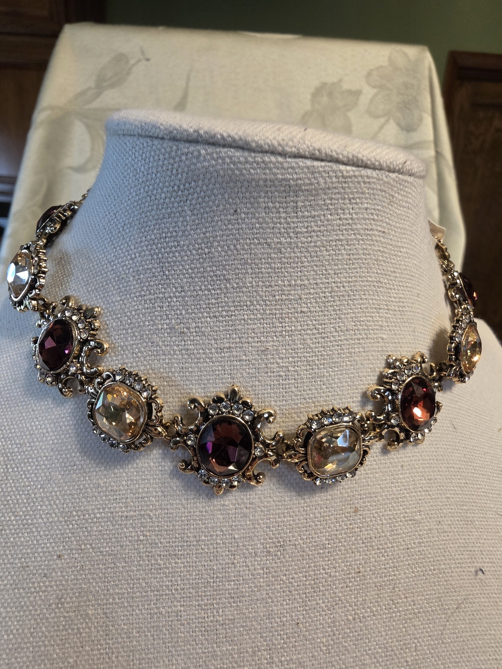 #1424. Vintage-Style Gold Necklace & Earrings with Amethyst and Champagne Stones